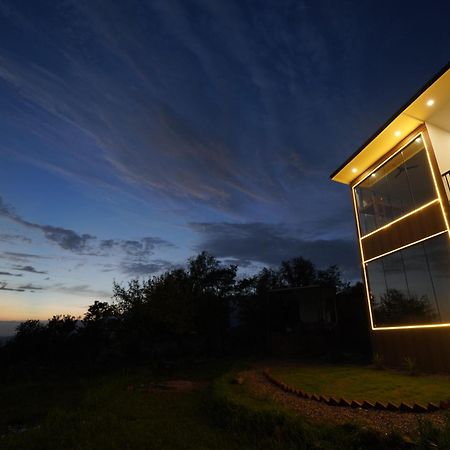The Solace Bir Exterior foto